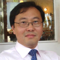 Профессор Фенг Ли